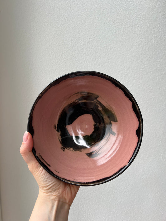 Flache Ramen-Schale rosa schwarz